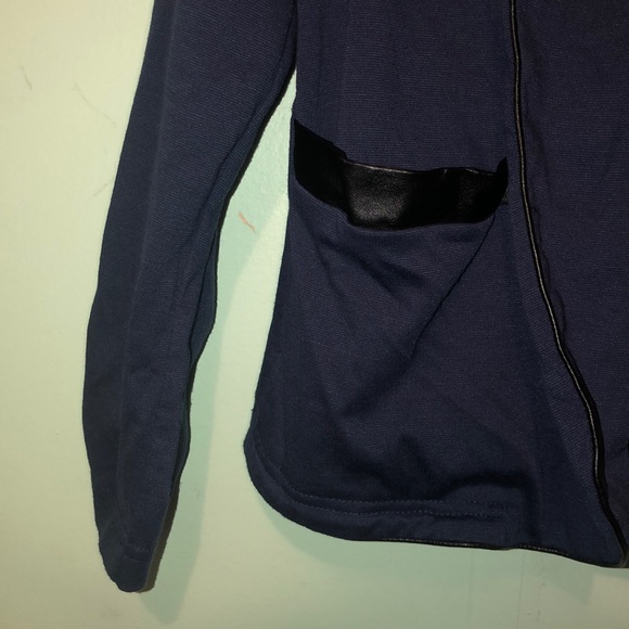 Jacket - Picture 2 of 5